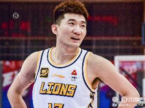 四川最難解決的是后衛(wèi)問題 孫銘徽下場后球隊難組織起有效的進攻