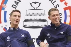 法網(wǎng)男雙半決賽：薩利斯布里/斯庫普斯基組合2-1取勝，闖入決賽