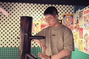 王多多曬照：休賽期，今天在上?？戳酥袊笆氛褂[